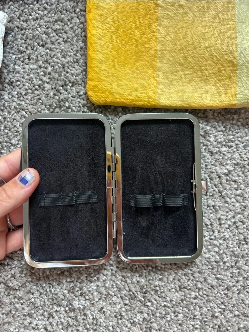 Bundle of random pouches and bags